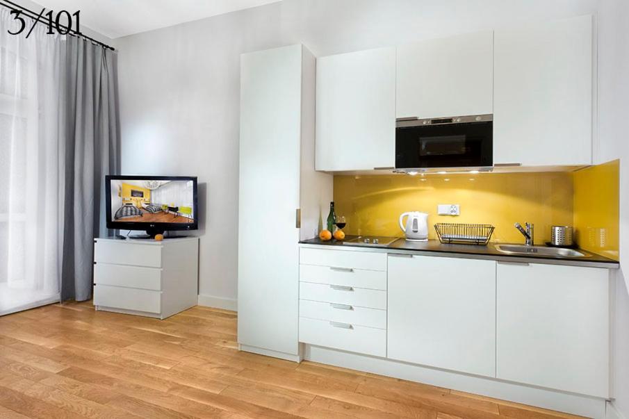 Apartamenty Pomaranczarnia Poznań Exteriör bild