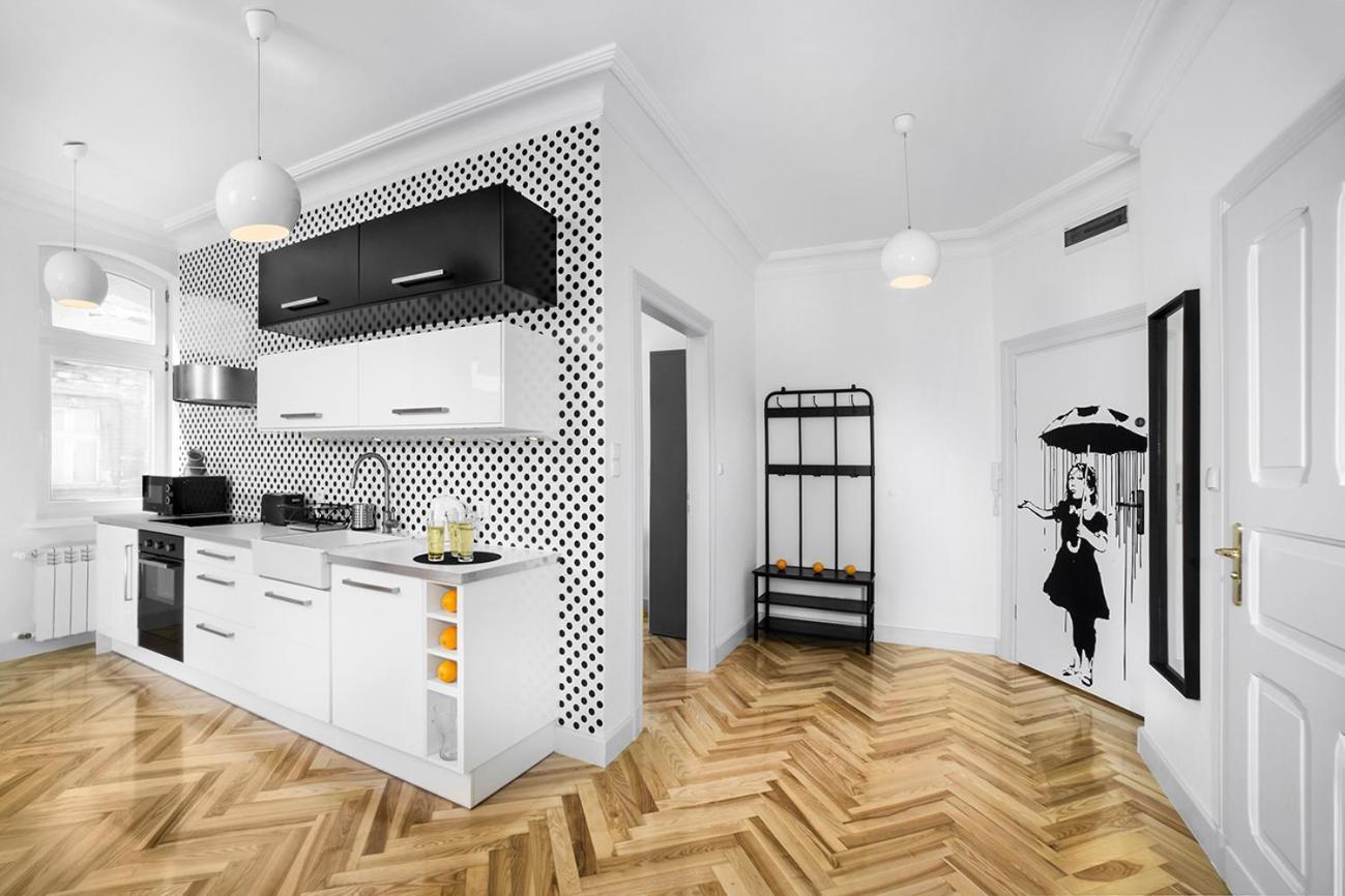 Apartamenty Pomaranczarnia Poznań Exteriör bild